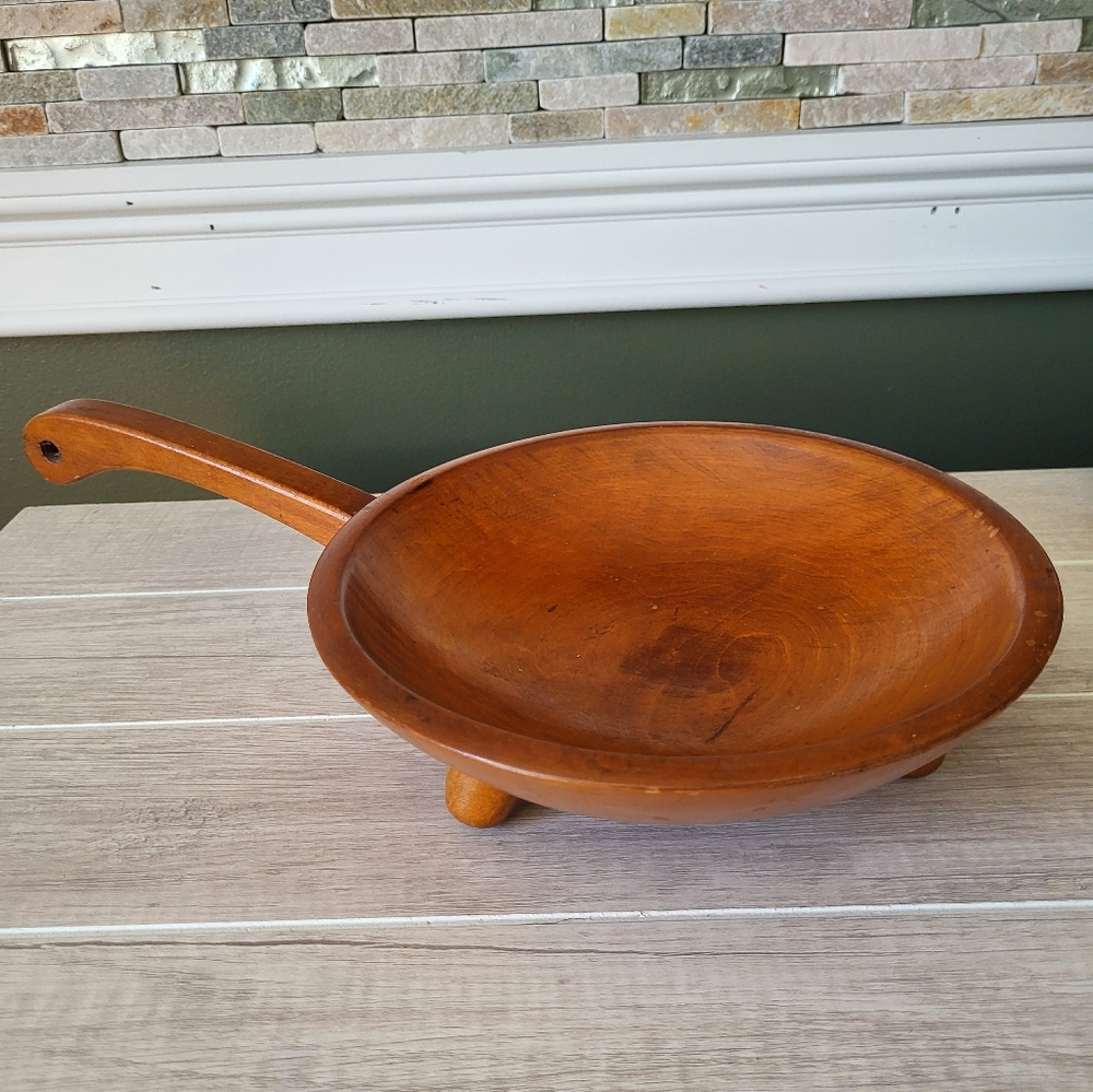 Munising MCM 3 Footed Wooden Shallow Bowl with Handle Brown‎ Vintage